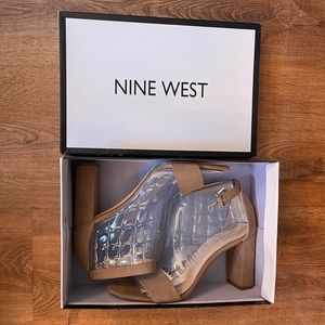 Nine West NWT Size 9 Ankle Strap Block Heels Sandals